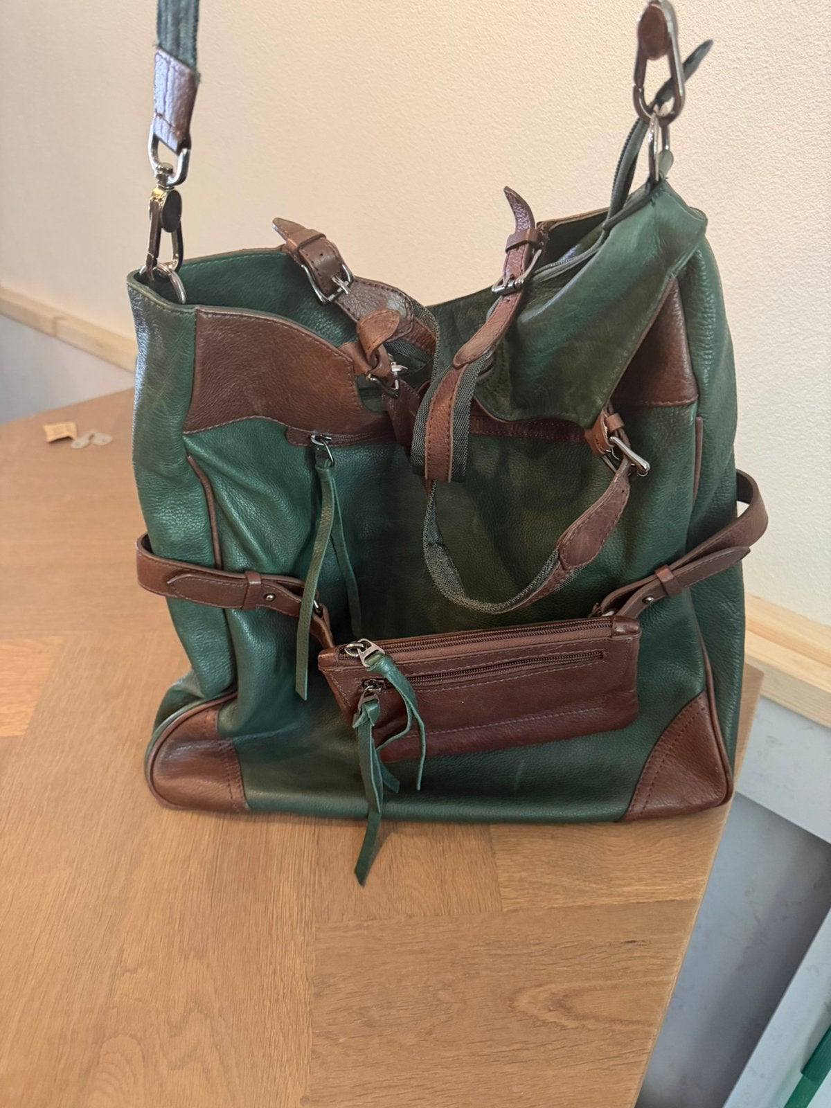 GROTE SCHOUDERTAS, Ophalen of Verzenden, Zo goed als nieuw, Groen, Schoudertasje
