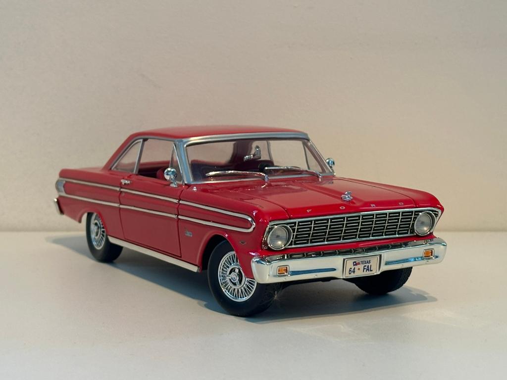 Ford Falcon Futura Coupe | Road Signature | schaal 1:18, Hobby en Vrije tijd, Modelauto's | 1:18, Ophalen of Verzenden, Zo goed als nieuw