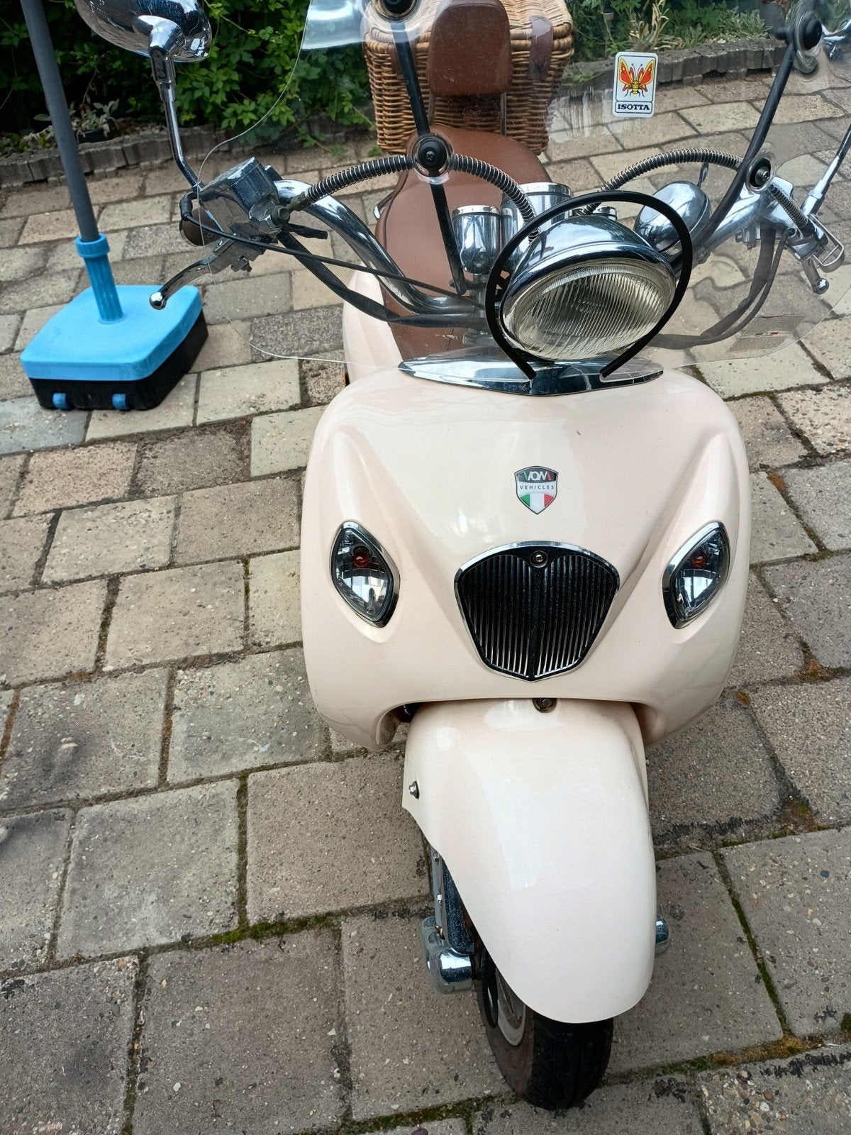 Bella Retro Scooter - Crème met rieten mand, Ophalen, Gebruikt, Benzine, Overige merken