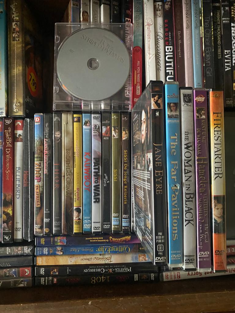 Ca 300 dvd films, Alle leeftijden, Ophalen, Gebruikt