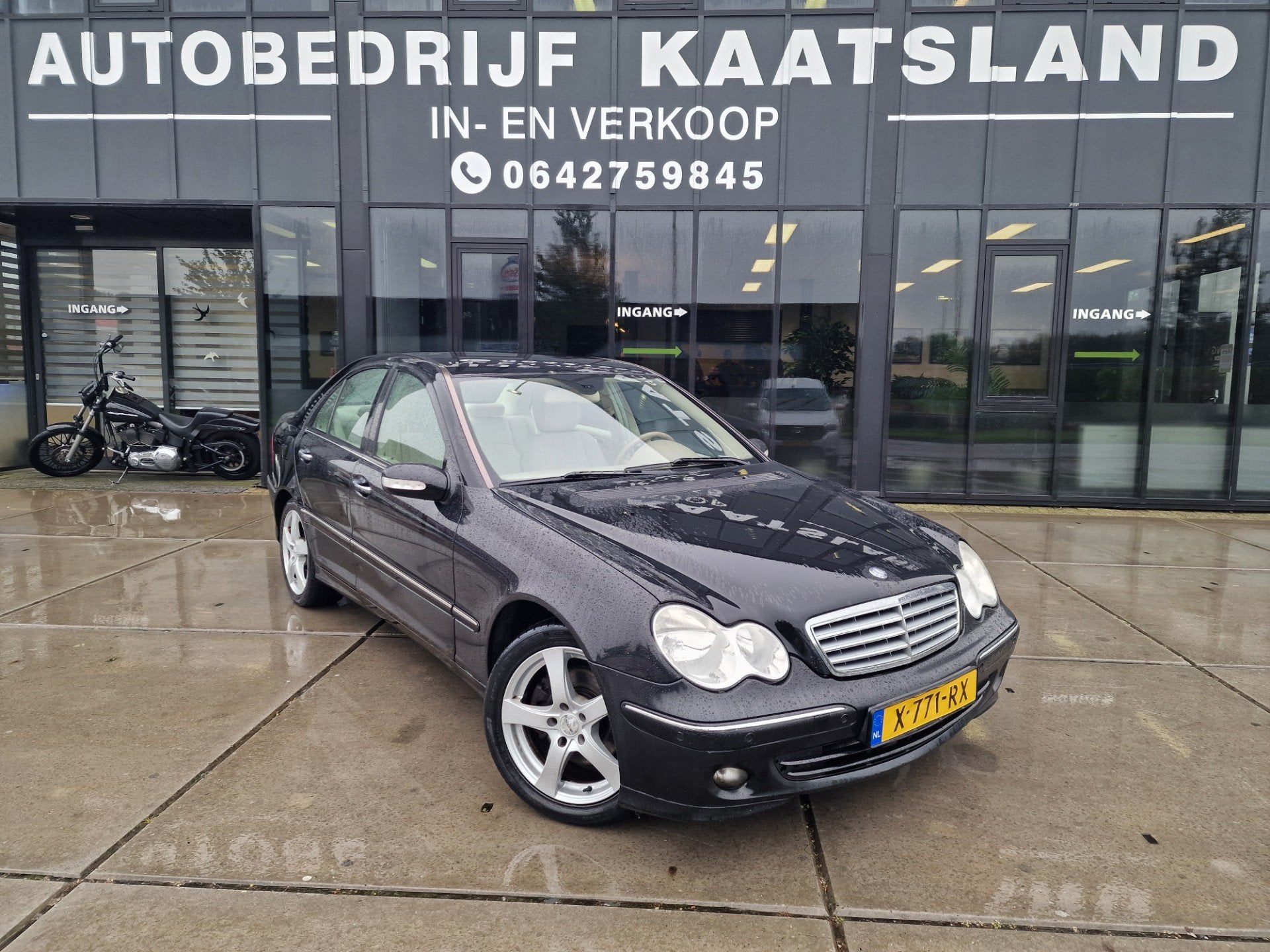 Mercedes-Benz C-klasse 230 Classic - Automaat - Cruise - V6, Auto's, Automaat, Beige, 2497 cc, Zwart