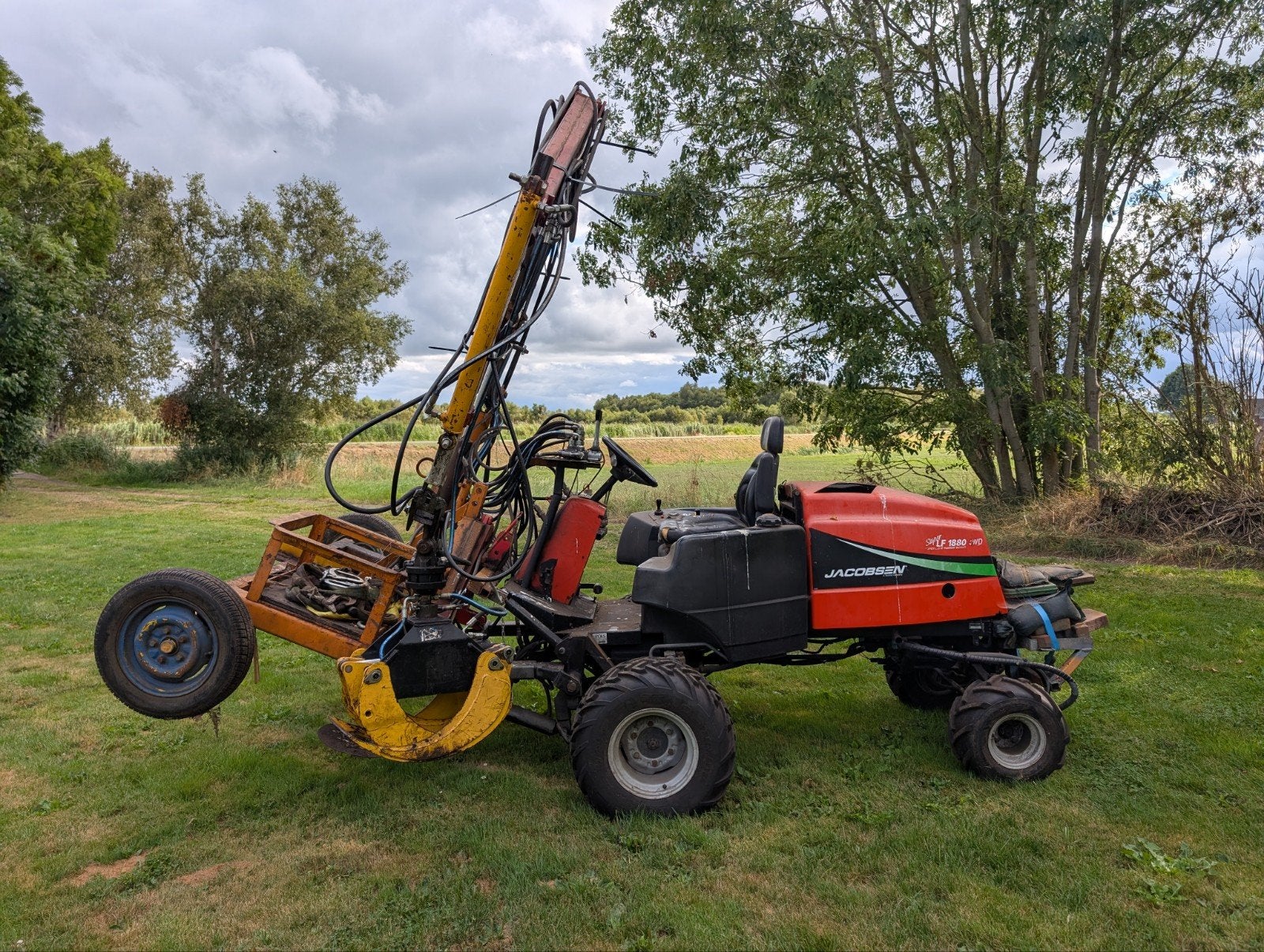 Heel handig hobby kraantje met werktuigendrager, Ophalen, Graafmachine