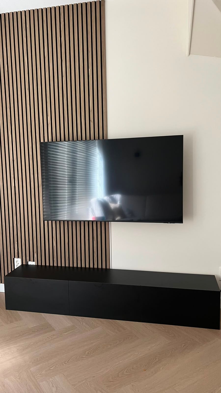 Zwart Meubella TV-meubel 180x33x30 cm, Ophalen, 150 tot 200 cm, Zo goed als nieuw, Minder dan 100 cm