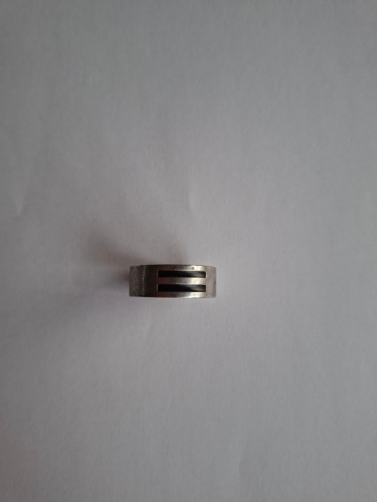 . RVS. Gedragen. 15 mm doorsnede. Ziet er netjes uit., Sieraden, Tassen en Uiterlijk, Ringen, IJzer of Staal, Heer, Ophalen of Verzenden
