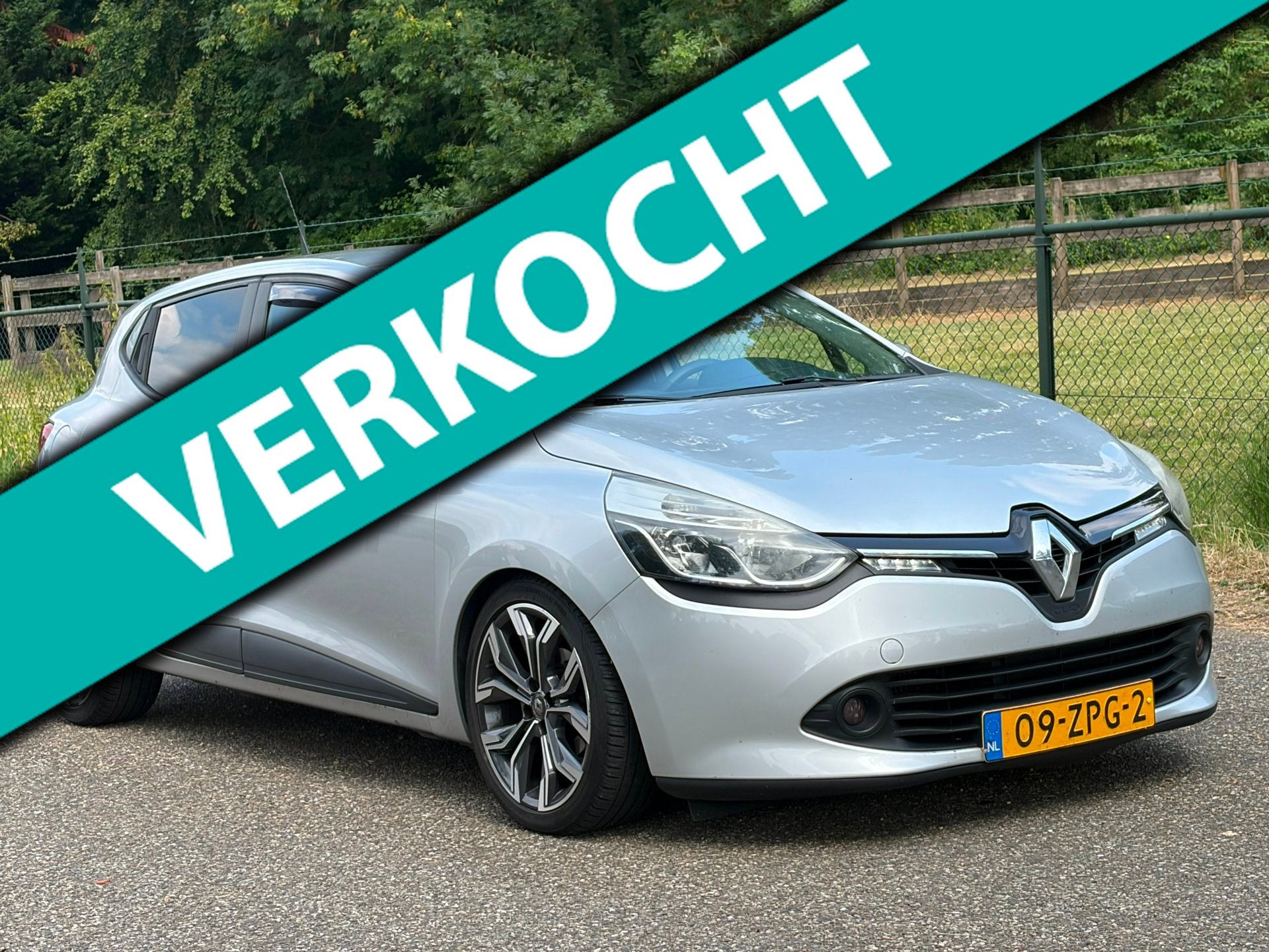 Renault Clio 1.5 dCi ECO Expression /Navi/Airco/Carplay/, Auto's, Renault, Voorwielaandrijving, Gebruikt, 4 cilinders, 96 €/maand
