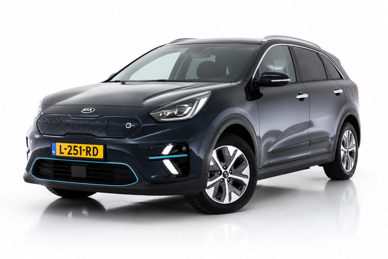 Kia E-Niro DynamicPlusLine 64 kWh SOH 99.6% | STOELVERWARMIN, Automatische klimaatregeling, Gebruikt, Zwart, 1712 kg