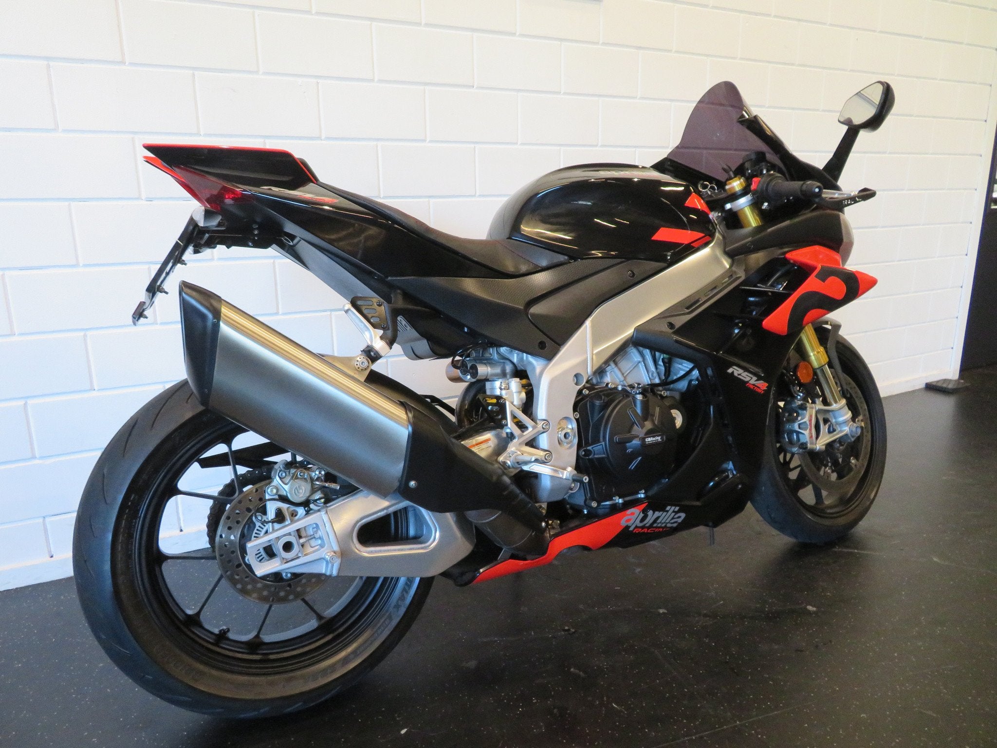 Aprilia RSV4 FACTORY APRC TOPPER! (bj 2021), Bedrijf, Super Sport