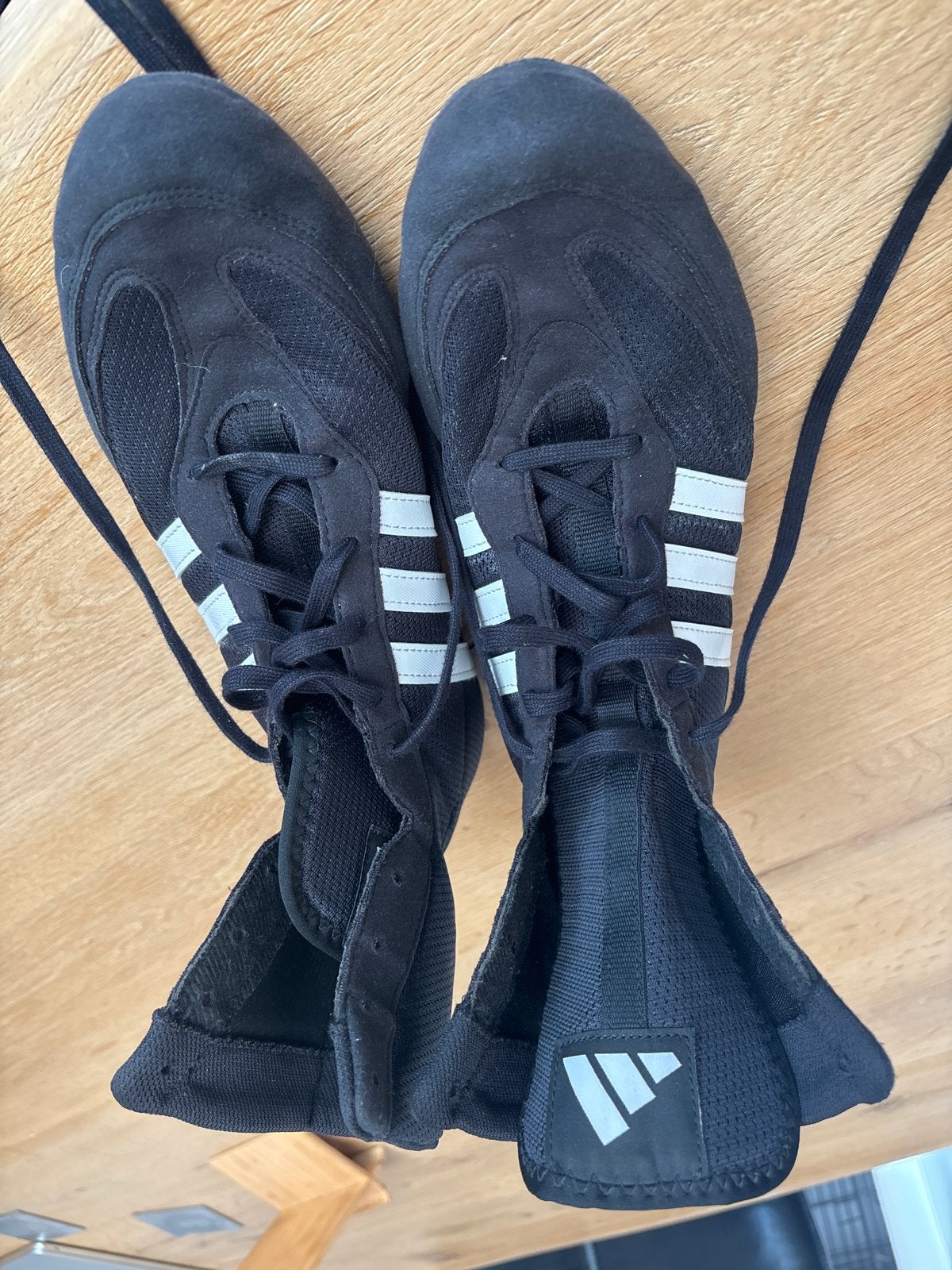 Adidas  boksschoenen - Maat 42 2/3, Ophalen of Verzenden, Zo goed als nieuw, Overige