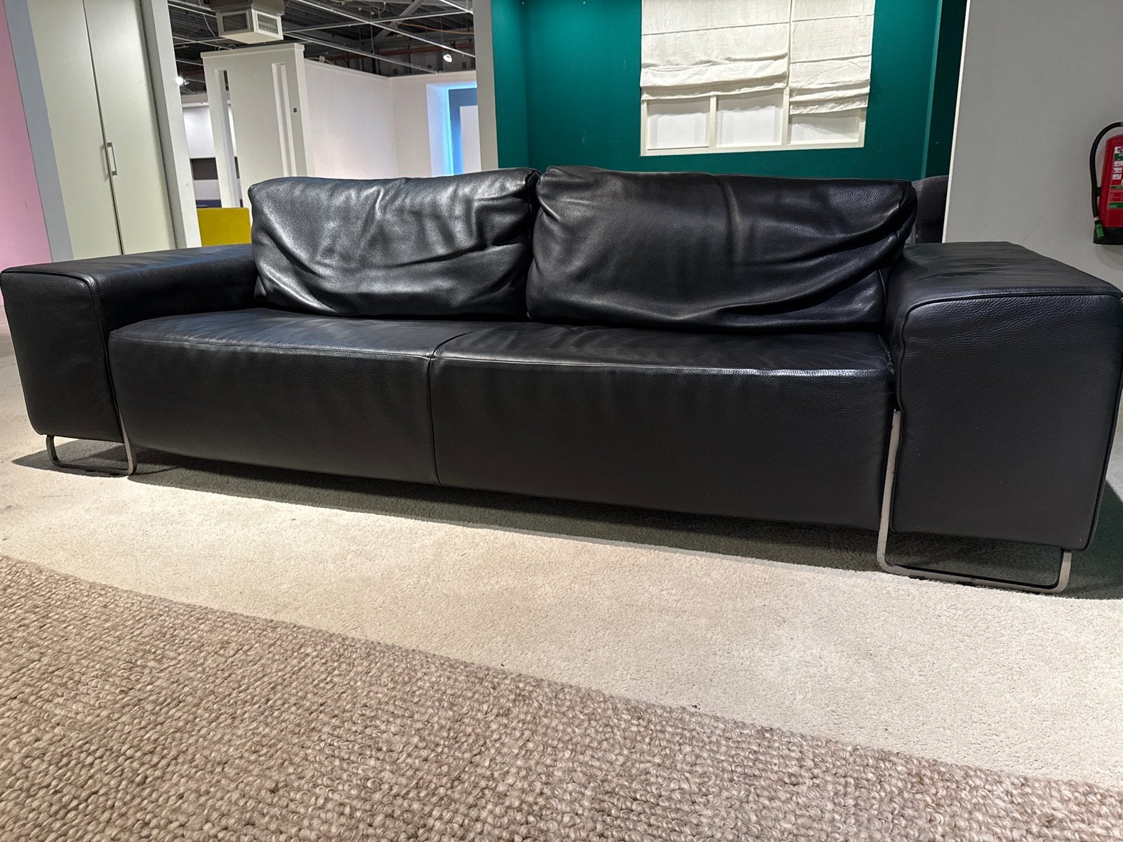 Comfortabele zwartleren bank - 240x105cm, 250 tot 300 cm, Gebruikt, 100 tot 125 cm, .