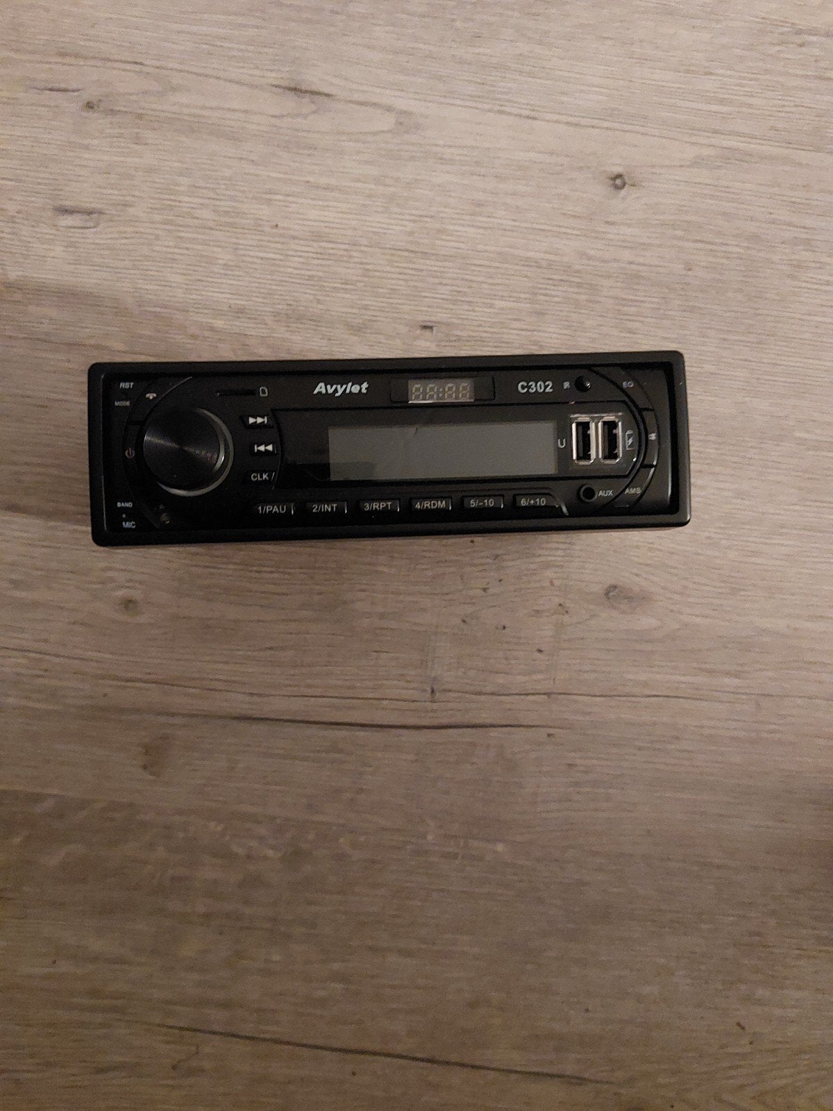 Avylet C302 autoradio - alleen frontje, Ophalen of Verzenden, Gebruikt