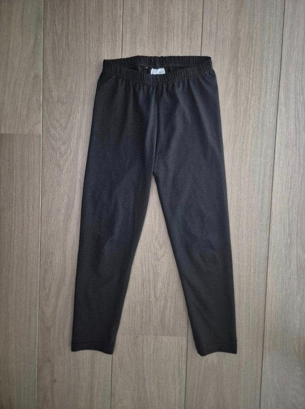 Thermo legging broekje zwart mt 92/98

Zwarte thermolegging, Kinderen en Baby's, Kinderkleding | Maat 92, Ophalen of Verzenden