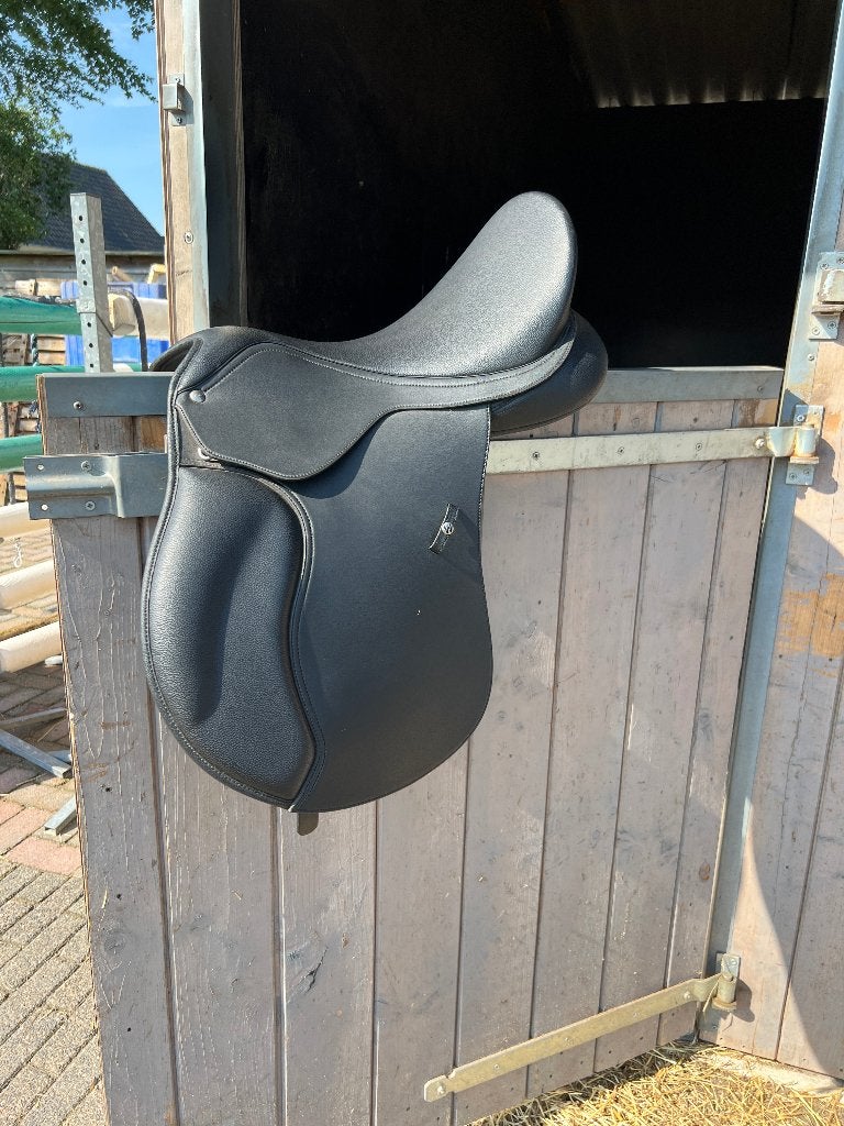 Veelzijdigheidszadel Wintec 500 Hart 17,5 inch, Ophalen of Verzenden, Zo goed als nieuw, Recreatie