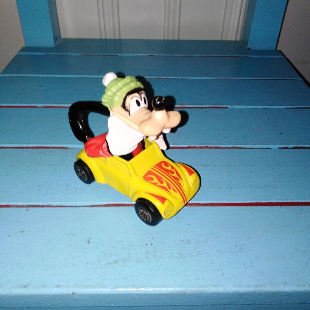 Matchbox Disney serie WD-3 Goofy's Beetle, Ophalen, Goofy of Pluto, Gebruikt, Beeldje of Figuurtje