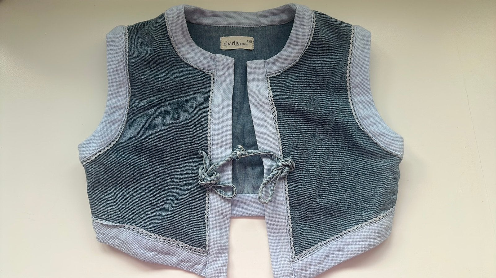 Charlie petite gilet sample maat:128, Ophalen of Verzenden, Zo goed als nieuw