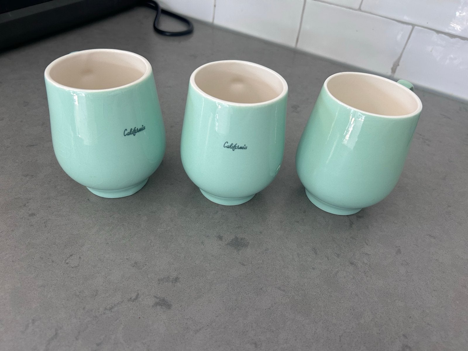 Set van 3 Regout Maastricht 'bolle buik' bekers - mintgroen, Ophalen