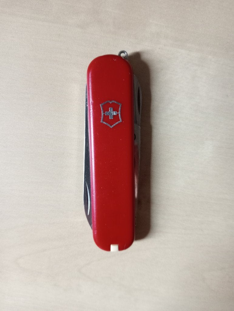 Victorinox Classic Red Zakmes 5 Functies, Ophalen of Verzenden, Gebruikt