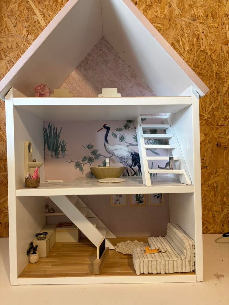 Poppenhuis vol meubels en accessoires, Ophalen, Nieuw, Poppenhuis