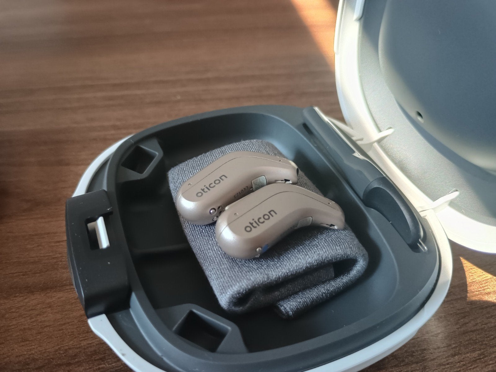 Oticon Intent 2 miniRITE Hoortoestellen, Verzenden, Zo goed als nieuw, Overige typen