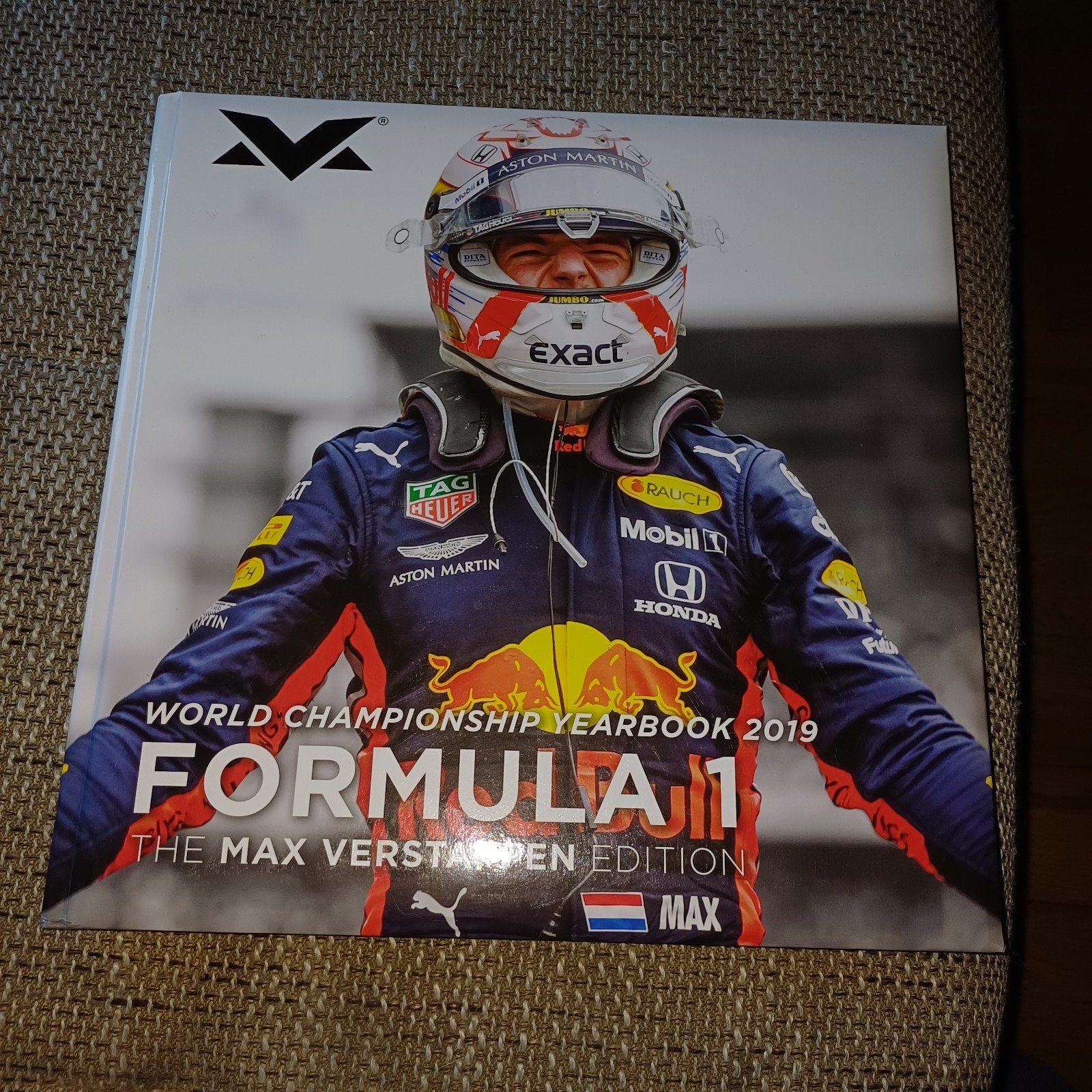 Formule 1 World Championship Yearbook 2019 - Max Verstappen, Verzenden, Zo goed als nieuw, Algemeen