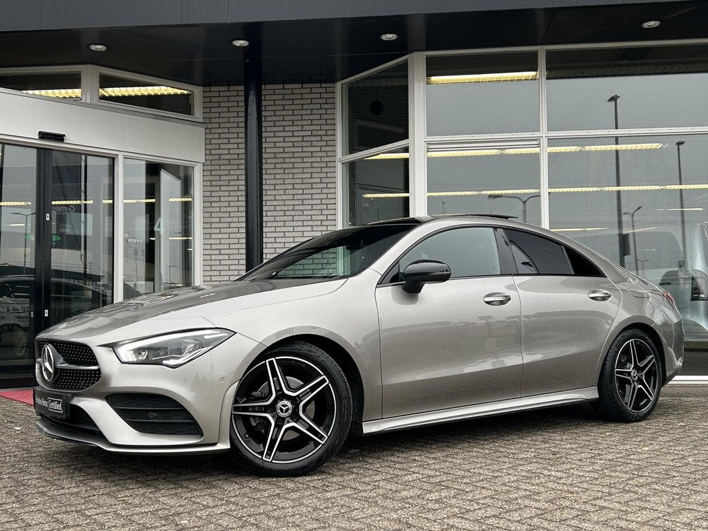 Mercedes-Benz CLA-klasse 180 Business Solution AMG | Trekhaa, Auto's, CLA, Gebruikt, 4 cilinders, Origineel Nederlands