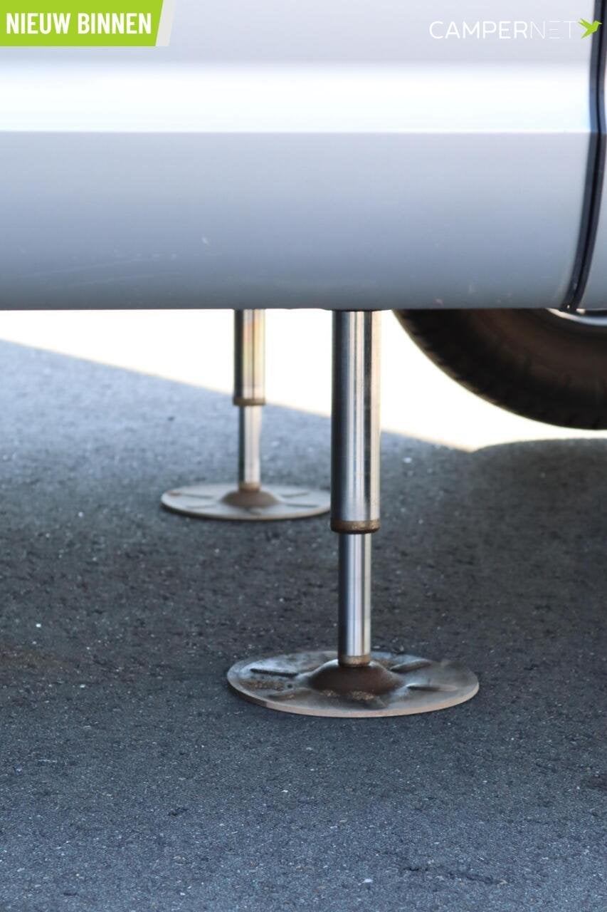 Niesmann-bischoff ARTO 79LE 177pk Automaat | E&P Levelsystee, Caravans en Kamperen, Campers, Niesmann+Bischoff, Bedrijf, Achteruitrijcamera
