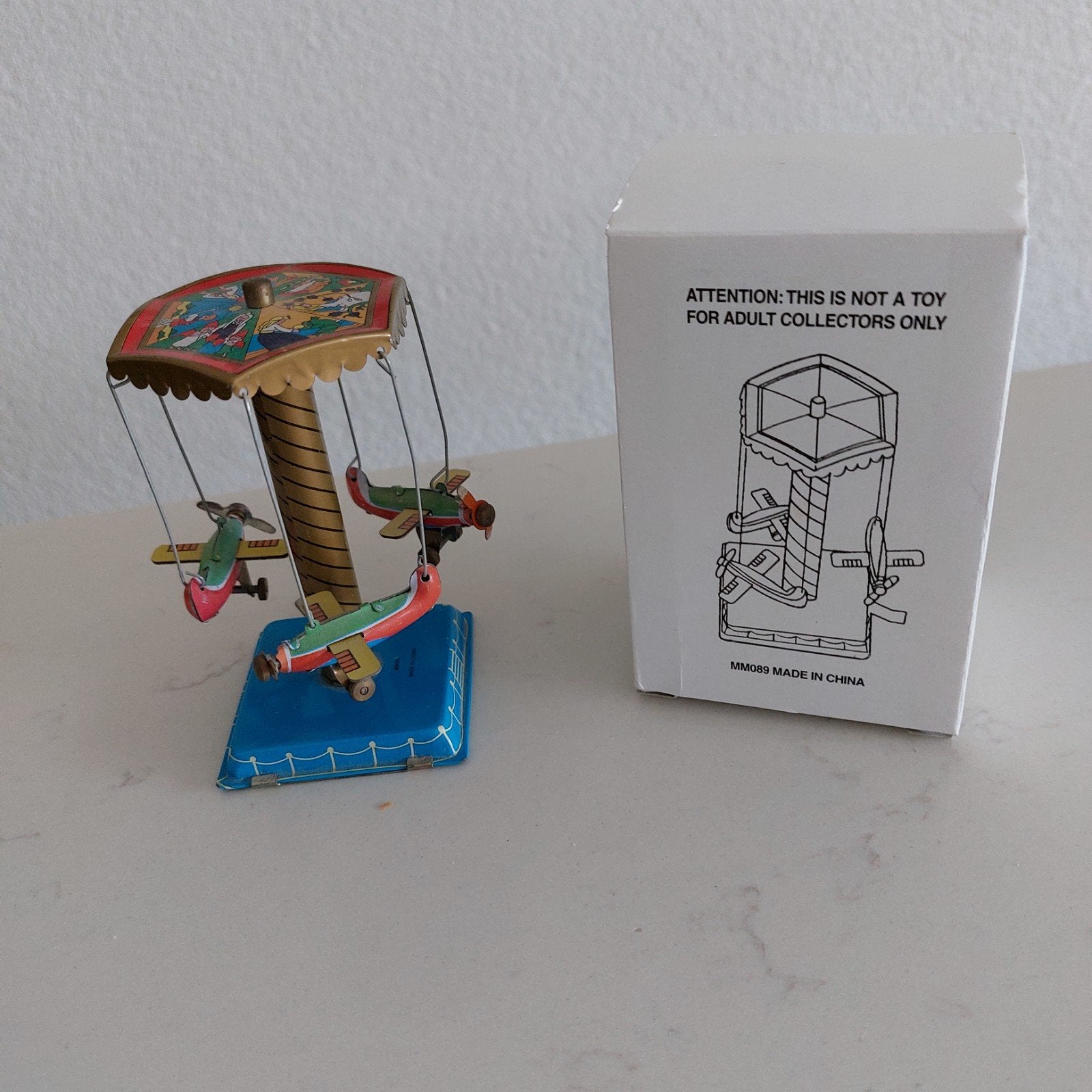Te koop Blikkendraaimolen vliegtuigjes 15.00 Weesp, Antiek en Kunst, Ophalen of Verzenden