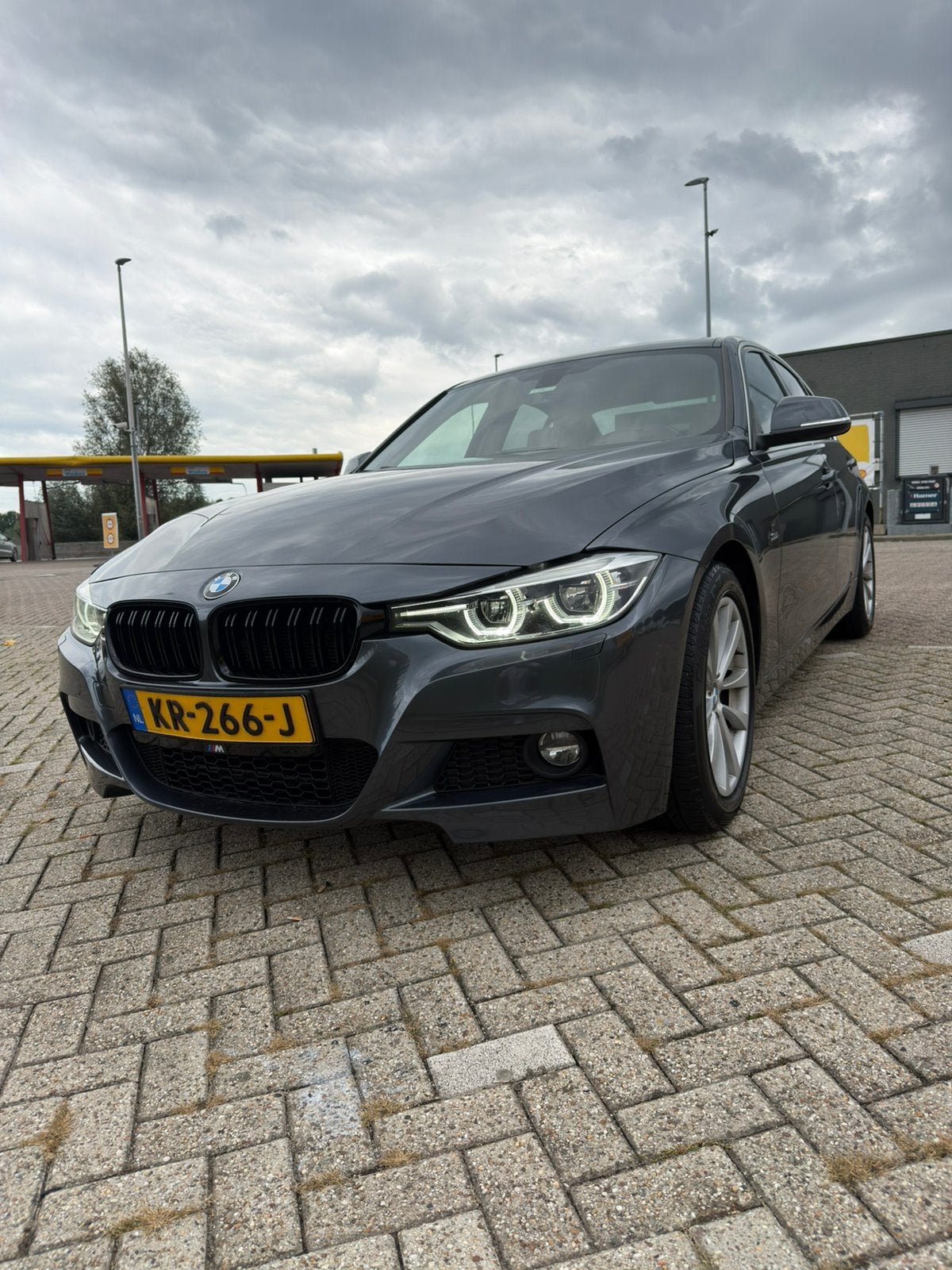BMW 320d High Executive F30 LCI 220 pk Nieuw APK Aut 2016, Auto's, Automaat, Achterwielaandrijving, Euro 6, 4 cilinders