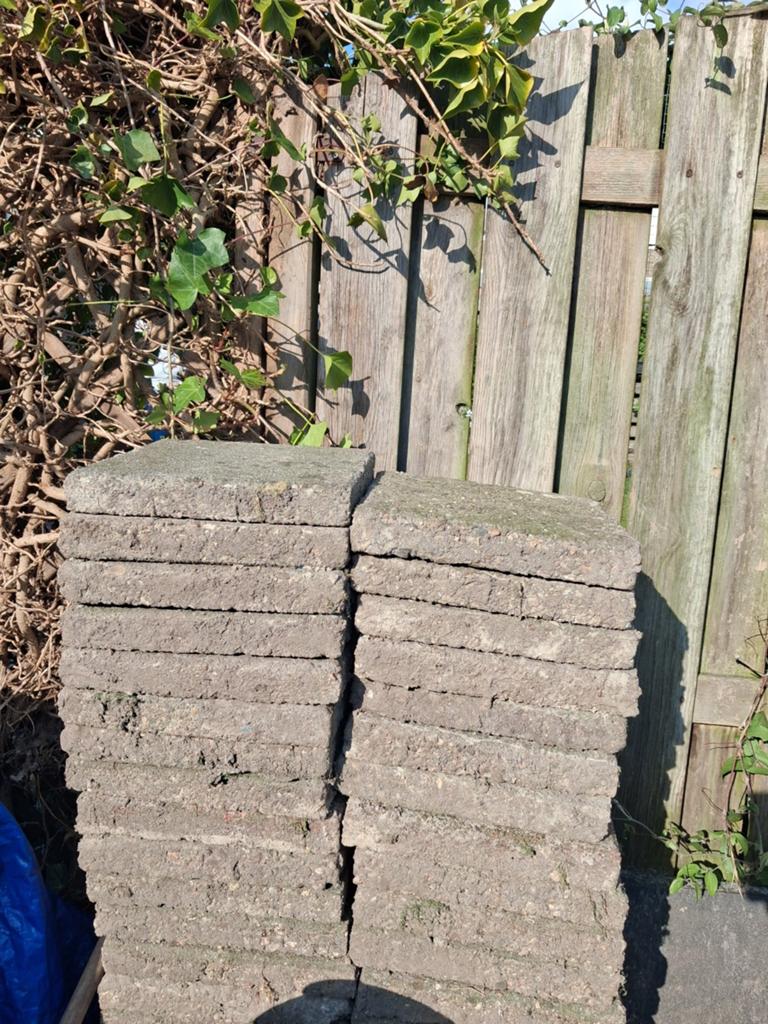 Gratis betonnen terrastegels, Ophalen, Gebruikt, 10 m² of meer, Beton