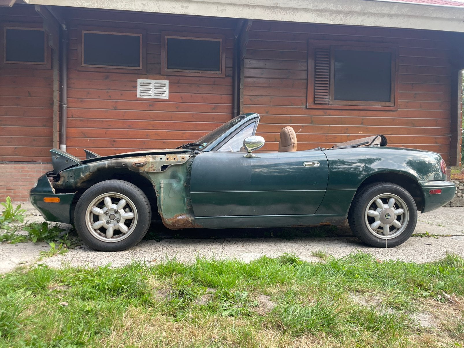 Mazda MX-5, Achterwielaandrijving, Cabriolet, 1600 cc, 116 pk