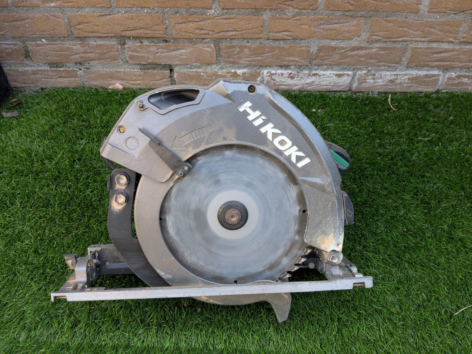 HiKOKI C9U3 Cirkelzaag 2000W - Krachtige Zaagmachine