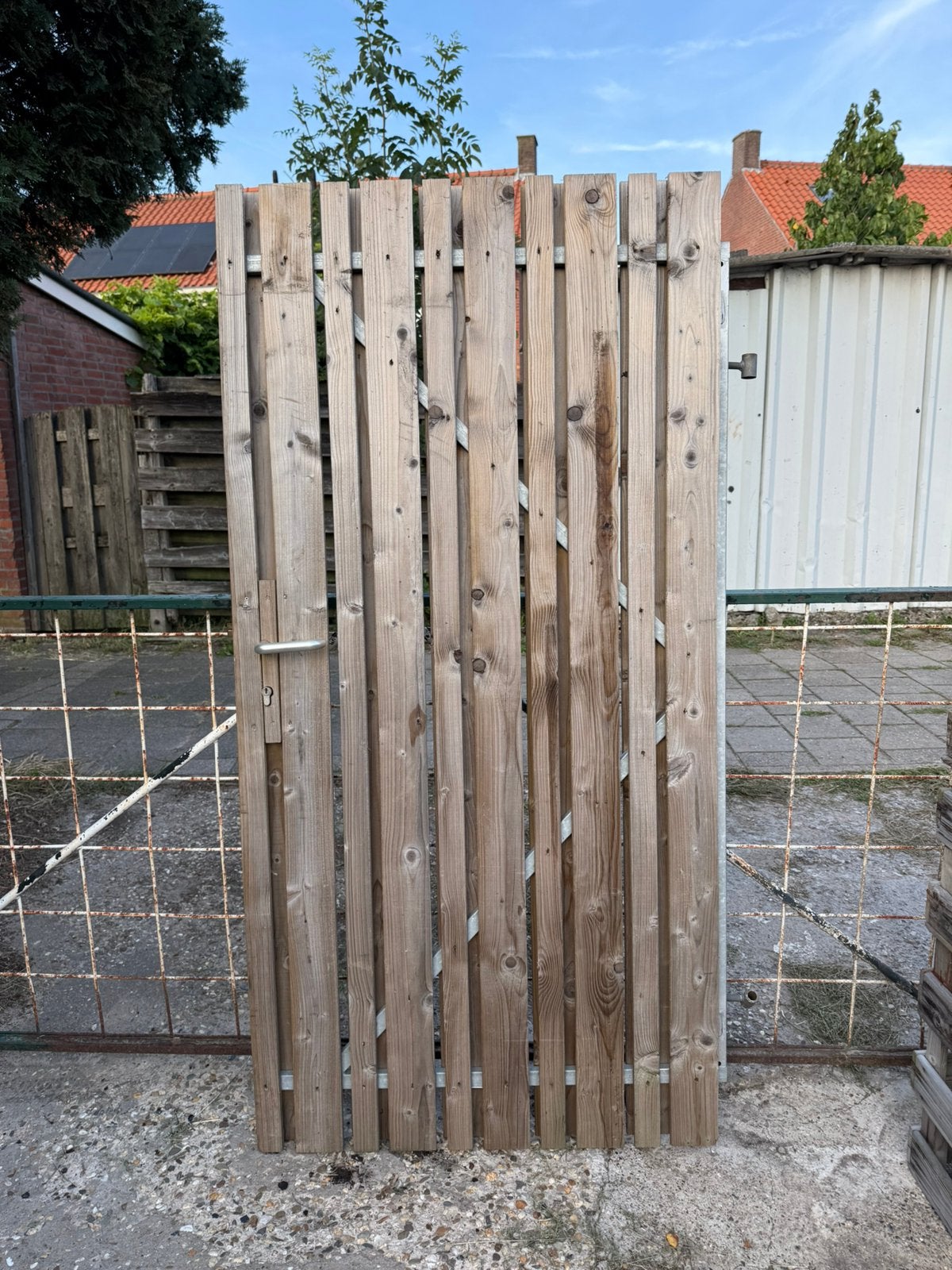 Poortdeur., Ophalen, 1 tot 2 meter, Minder dan 3 meter, Zo goed als nieuw