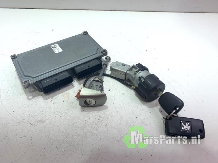 Kontaktslot + computer van een Peugeot 308, Auto-onderdelen, Gebruikt, -, -, Ophalen of Verzenden