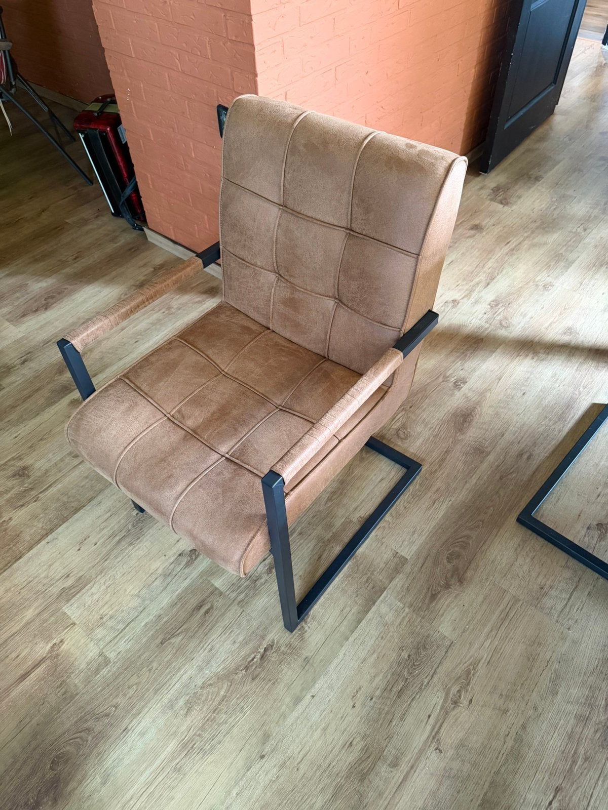 Set van 4 cognac eetkamerstoelen met armleuning, Ophalen, Gebruikt, Bruin, Vier