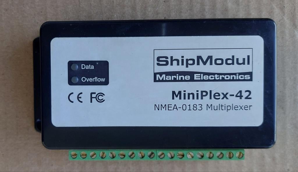Miniplex-42 NMEA-0183 Multiplexer., Watersport en Boten, Ophalen of Verzenden, Zo goed als nieuw, Communicatie