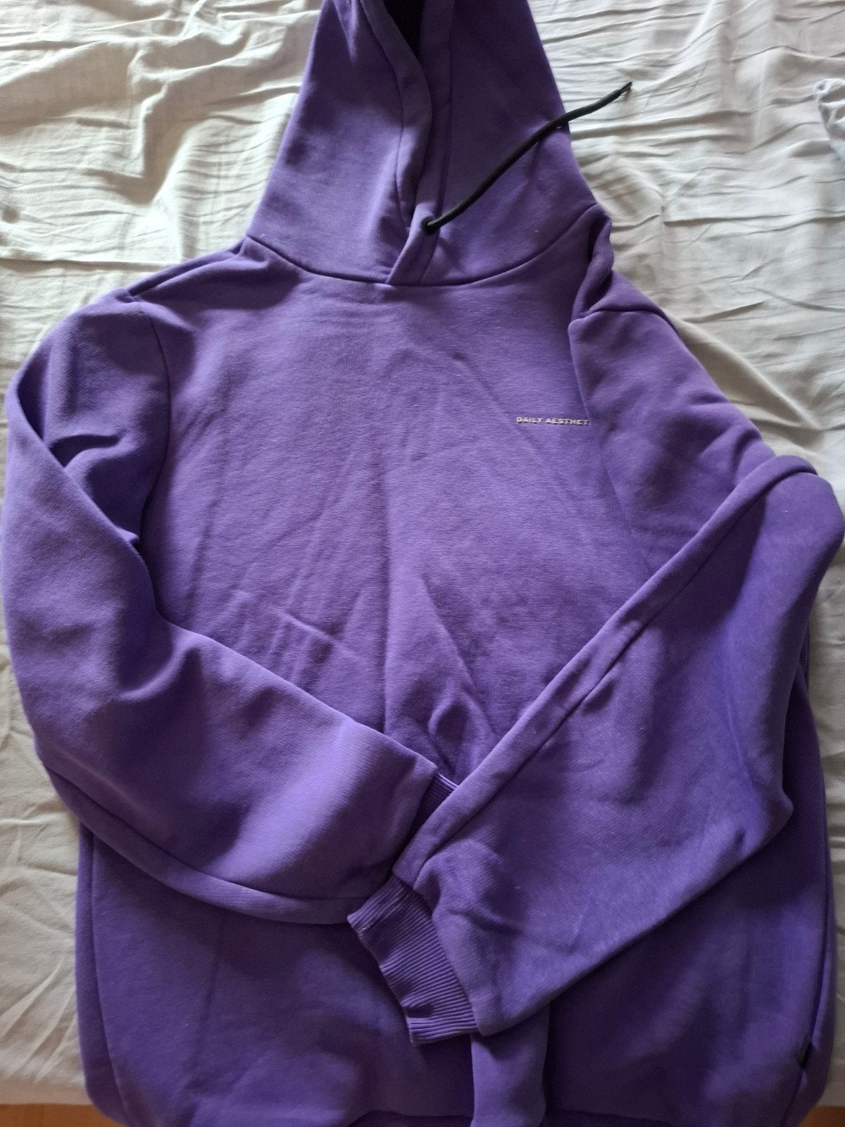 Daily Aesthetikz paarse hoodie 'Sonic Waves', Ophalen of Verzenden, Gedragen, Paars