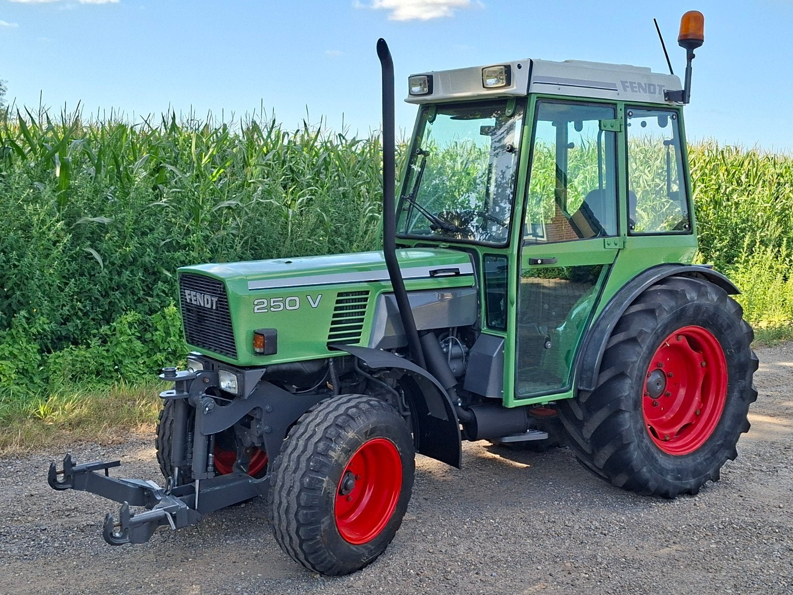 Fendt 250 V smalspoor, Ophalen, Gebruikt, Meer dan 10000, Tot 80 Pk
