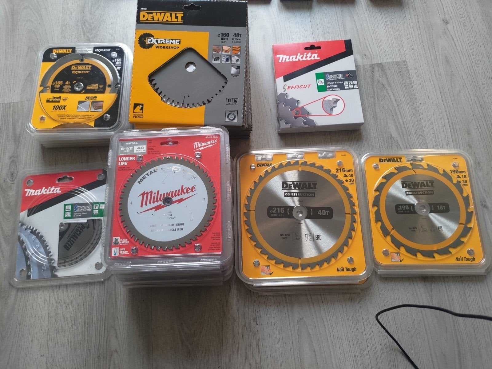 Diverse zaagbladen van DeWalt, Makita en Milwaukee, Doe-het-zelf en Verbouw, Gereedschap | Zaagmachines, Ophalen of Verzenden