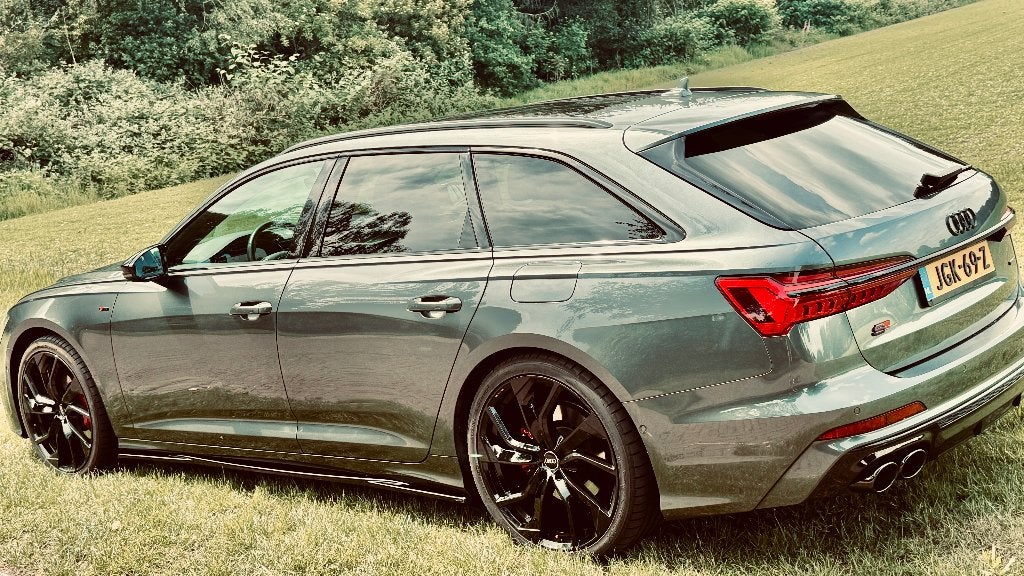 Audi A6 55 Tfsi-e Quattro 367pk S Tronic 2021 pano & trekh., Auto's, Automaat, 77 km/l, Zwart, 4 cilinders
