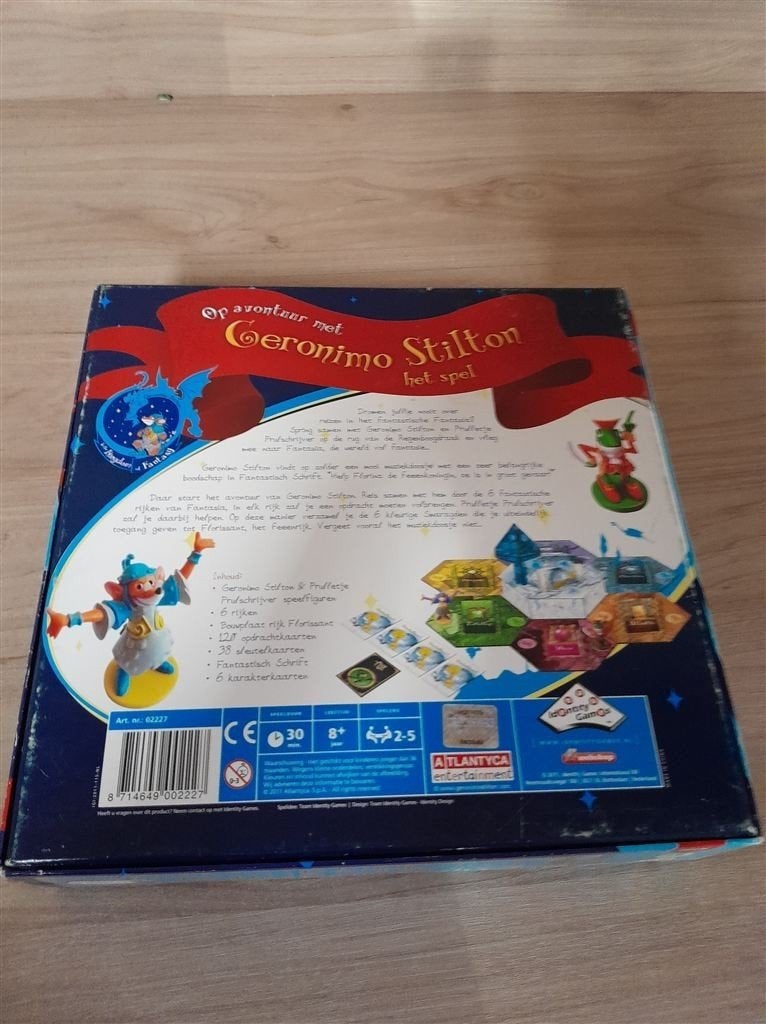 geronimo stilton het spel - s4998, Hobby en Vrije tijd, Gezelschapsspellen | Bordspellen, Verzenden, Zo goed als nieuw