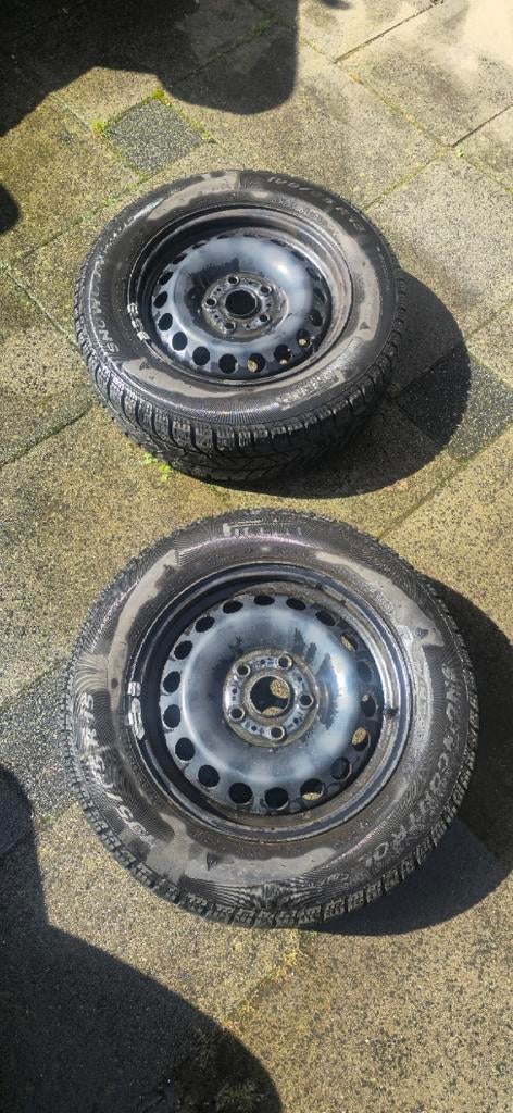 Pirelli Winterbanden op stalen velg 195/65 R15, Ophalen, Gebruikt, 15 inch, Banden en Velgen