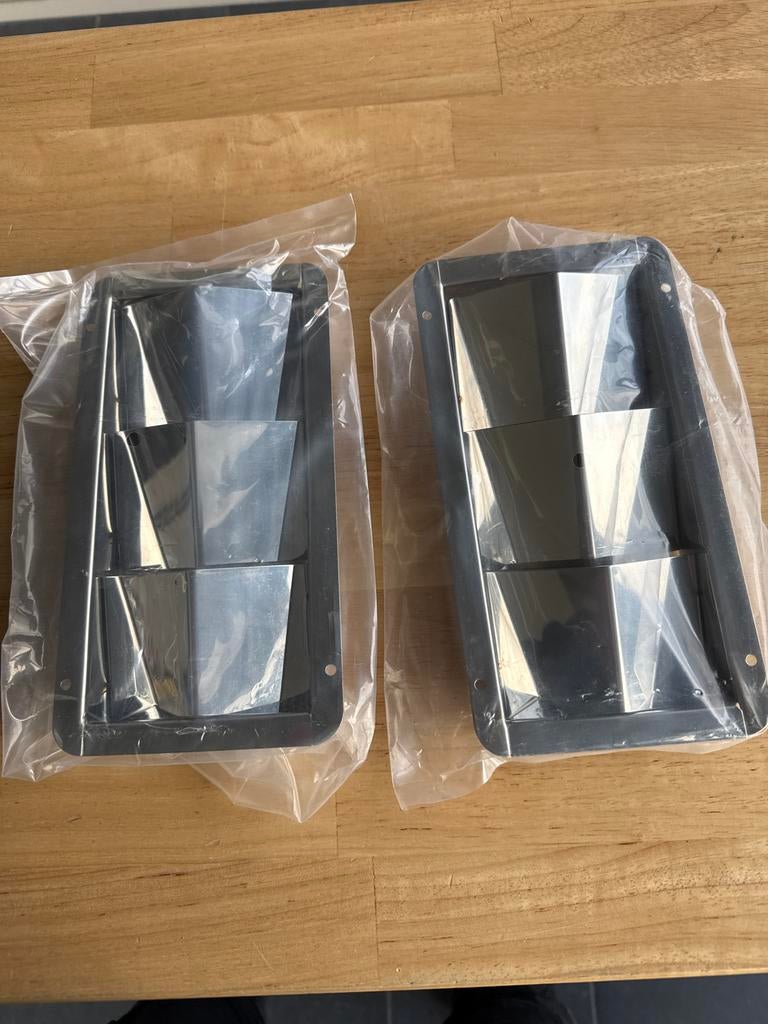 2x Ventilatie rooster boot 21x11cm, Watersport en Boten, Ophalen of Verzenden, Nieuw, Overige typen
