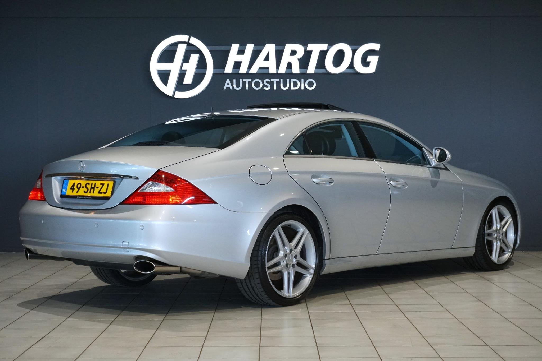 Mercedes-Benz CLS-klasse 320 CDI *NL AUTO / NWE DISTR* + PAN, Auto's, Mercedes-Benz, Achterwielaandrijving, Gebruikt, 4 stoelen
