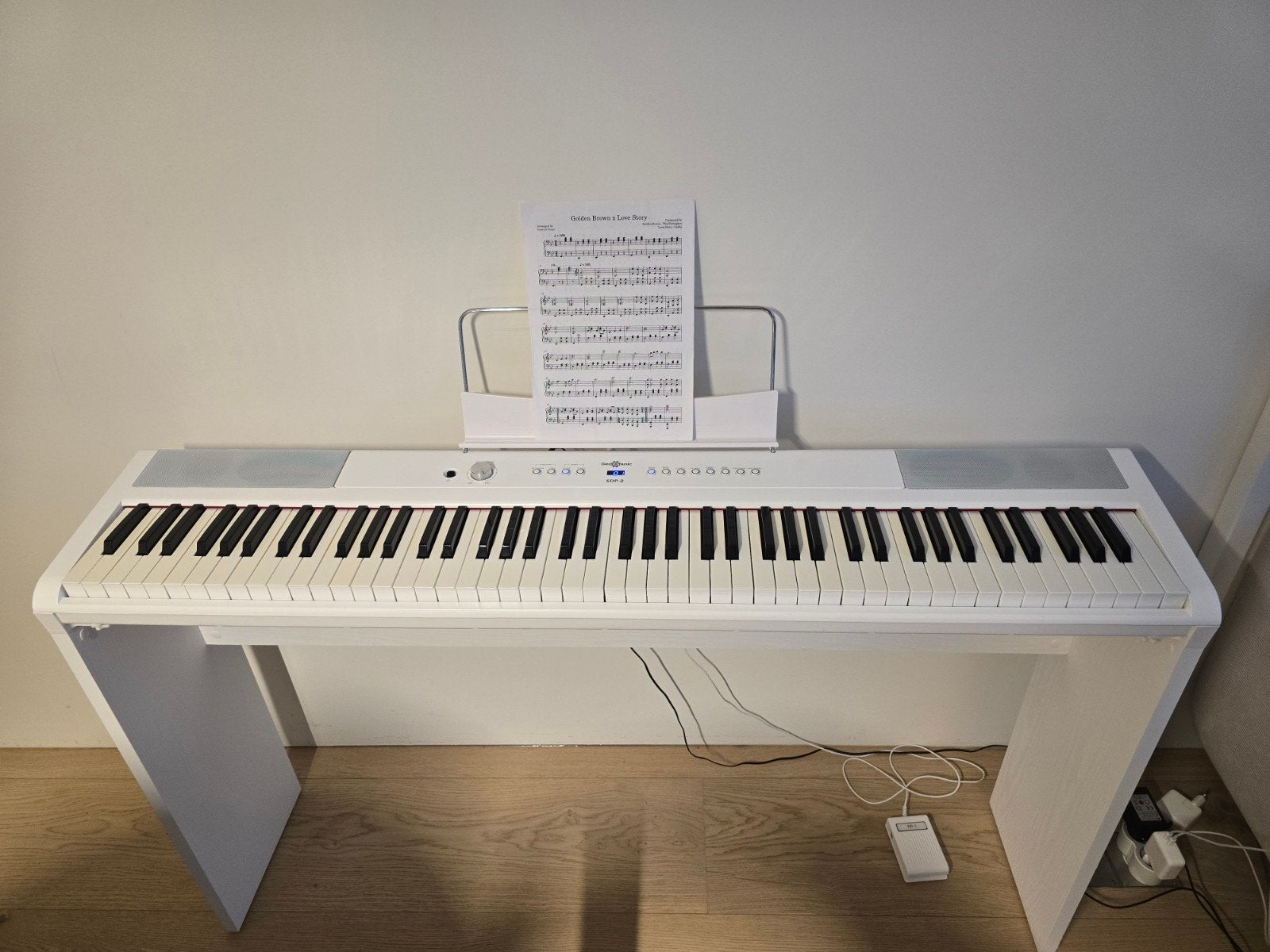 Gear4Music SDP-2 Digitaal Piano - Wit, Muziek en Instrumenten, Piano's, Ophalen, Wit, Digitaal, Zo goed als nieuw