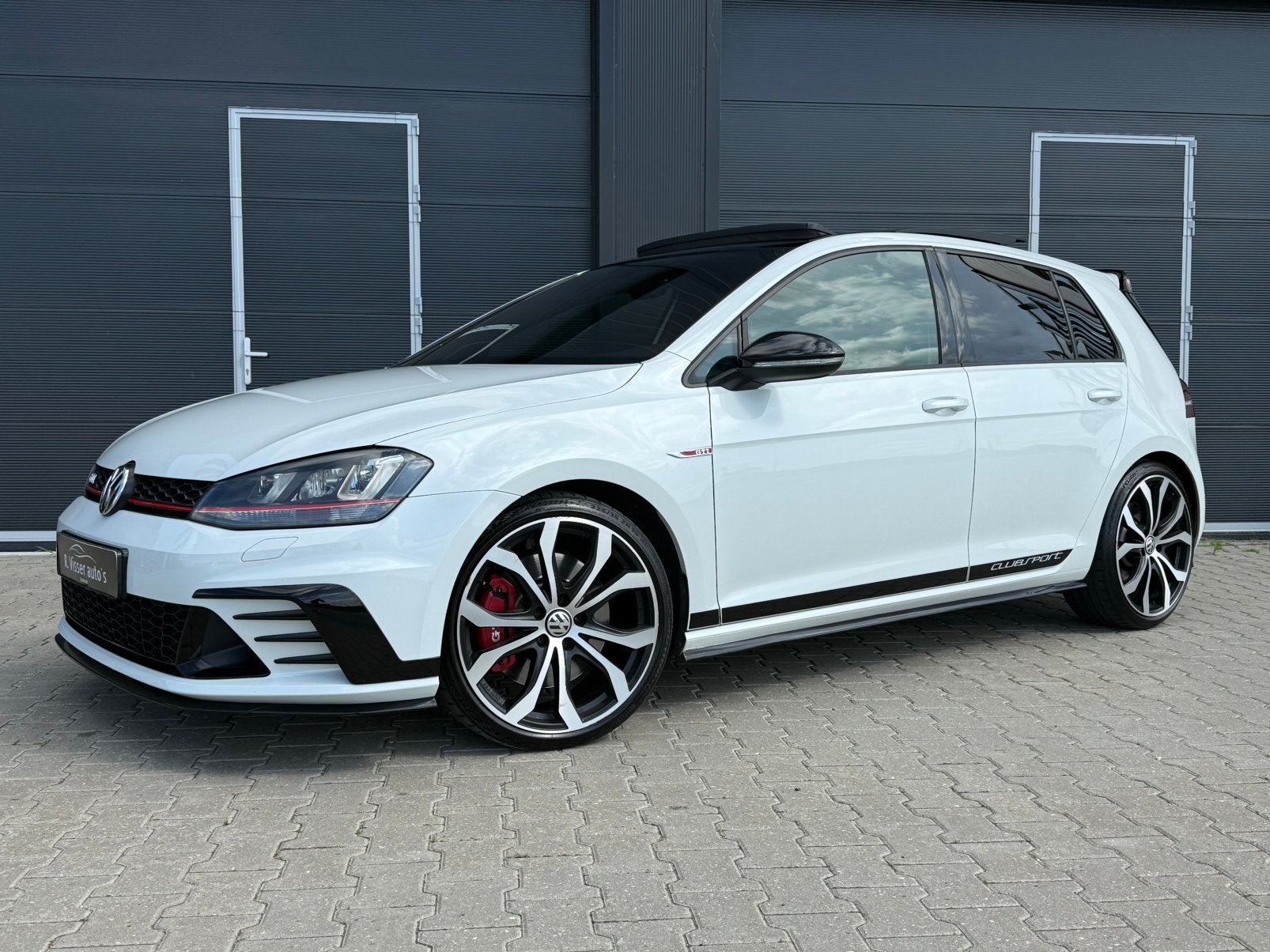 Volkswagen Golf 2.0 TSI 265pk 5D DSG 2017 Wit, Auto's, Volkswagen, Adaptive Cruise Control, 4 cilinders, Wit, Bedrijf