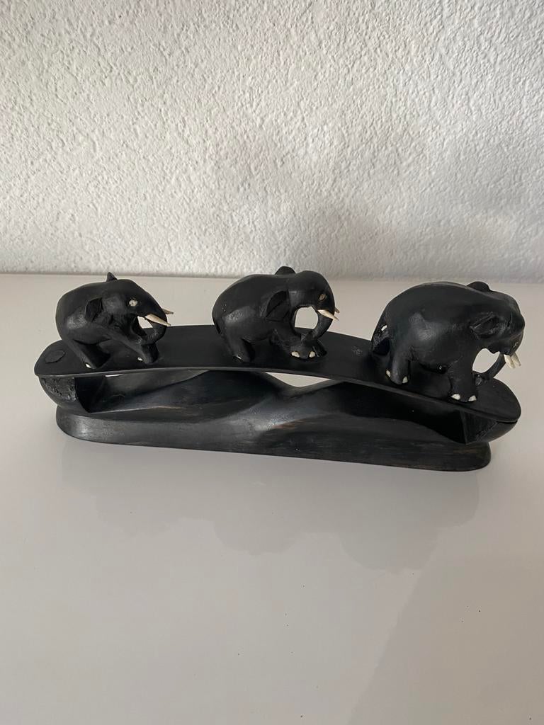 Olifantjes achter elkaar/op een brug, hout, Ophalen
