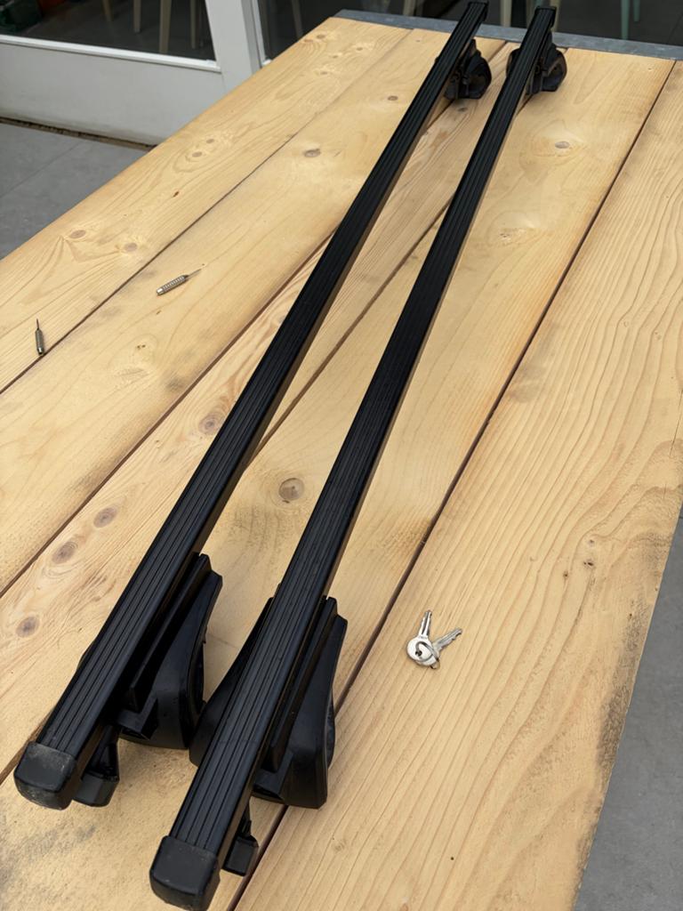 Thule 853-2341-08 Dakdragers met slot, Auto diversen, Dakdragers, Gebruikt, Ophalen