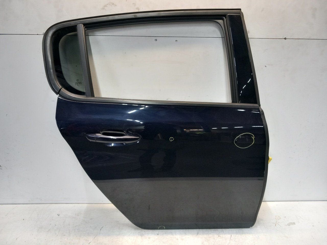 Portier rechts achter Peugeot 308, Auto-onderdelen, Onderdelen@venauto.nl, Van der Ven Autorecycling B.V., Gebruikt, Ettenseweg 76, 4706 PB Roosendaal, The Netherlands