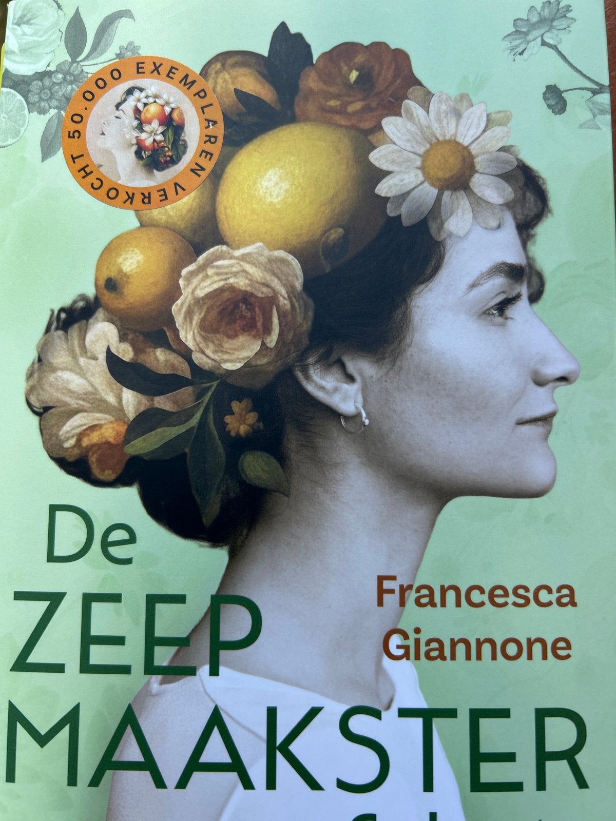 De Zeepmaakster - Francesca Giannone (Roman), Boeken, Verzenden, Zo goed als nieuw, Europa overig