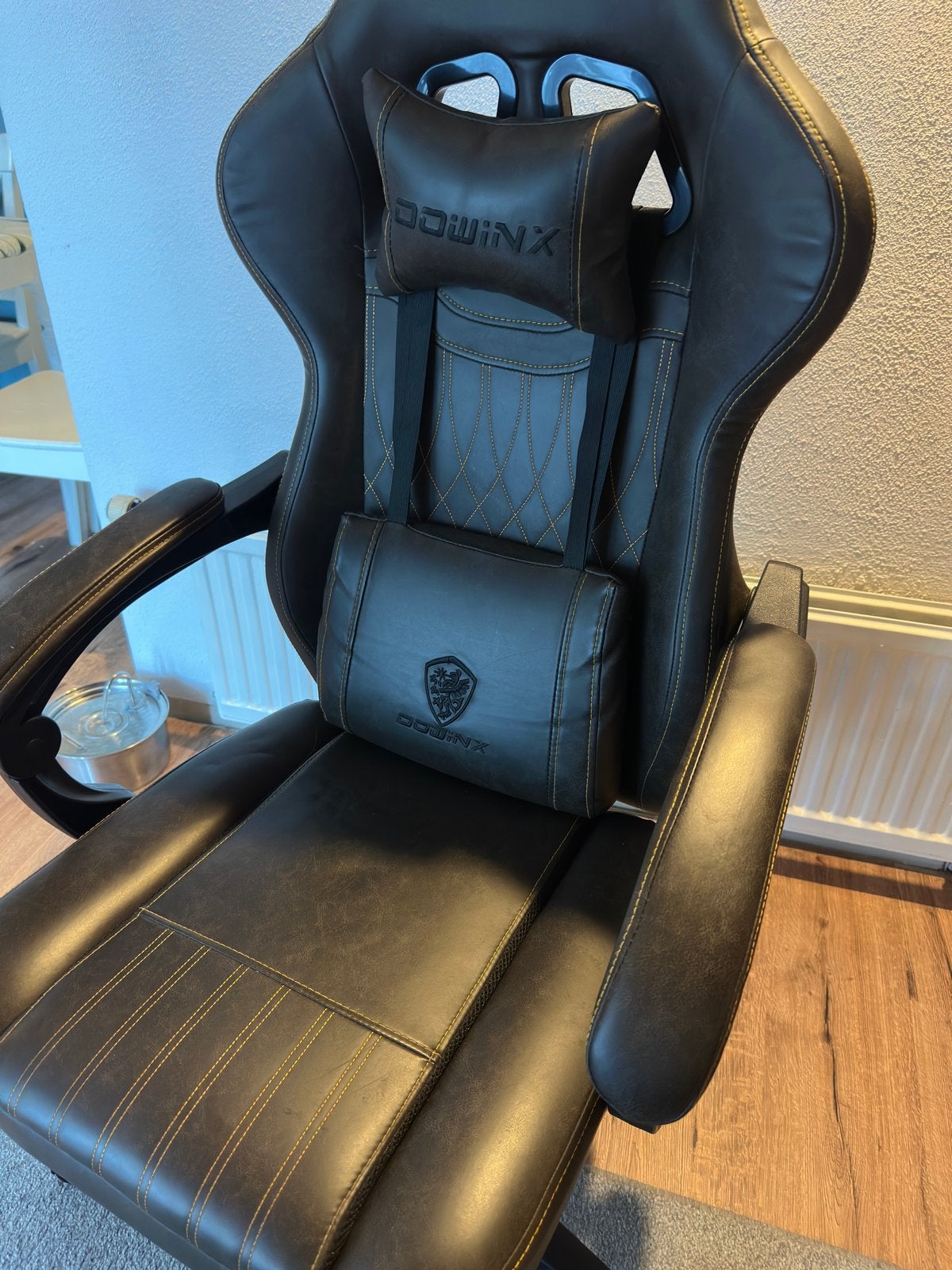 Dowinx Gamingstoel met lendenmassagefunctie, Huis en Inrichting, Ophalen, Gebruikt, Zwart, Bureaustoel