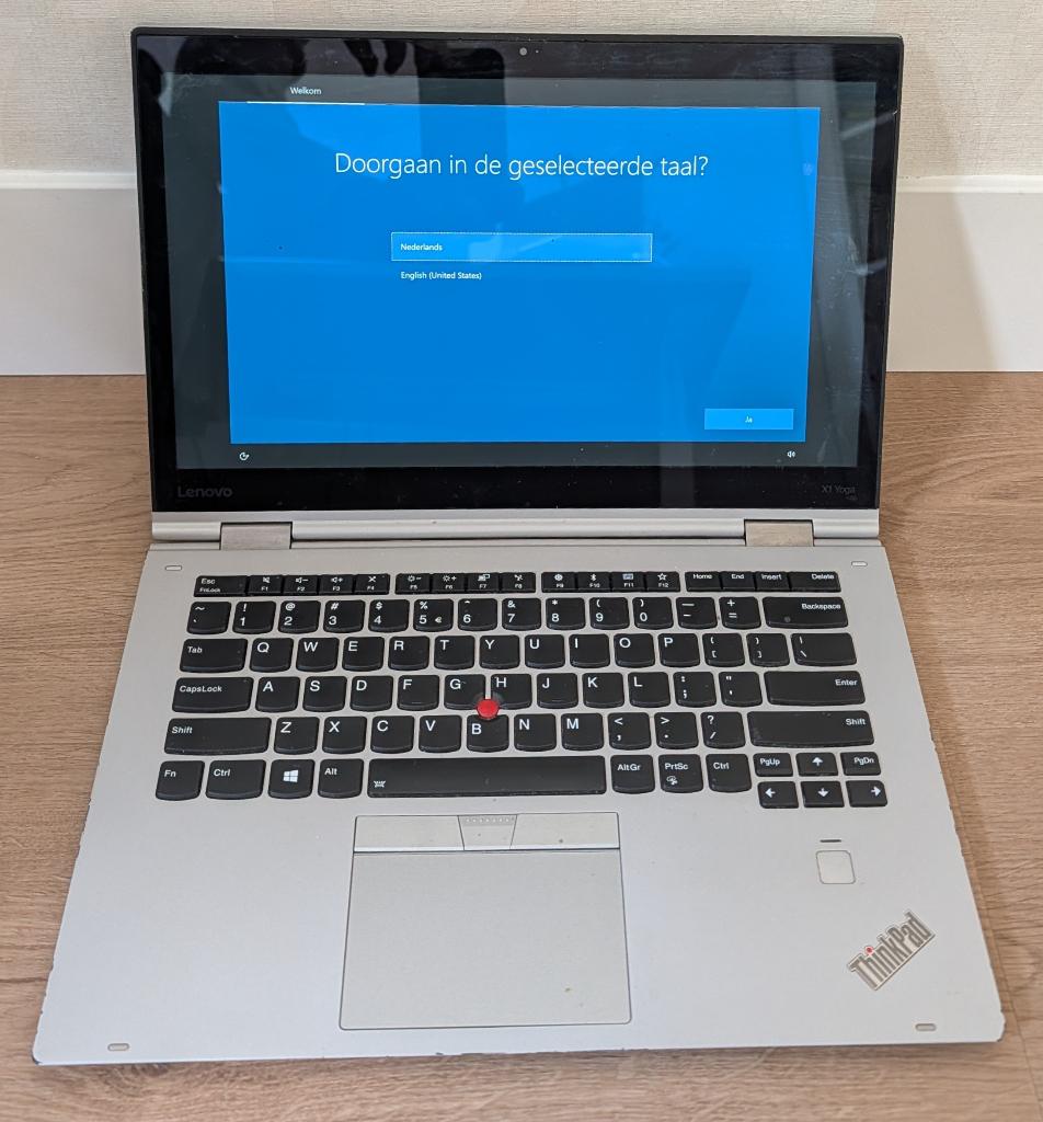 Lenovo Laptop - ThinkPad X1 Yoga 2nd Generation Signature Ed, Gebruikt, 2 tot 3 Ghz, Qwerty, 8 GB